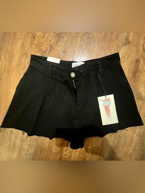 Angel Kiss Black A-Line Skort